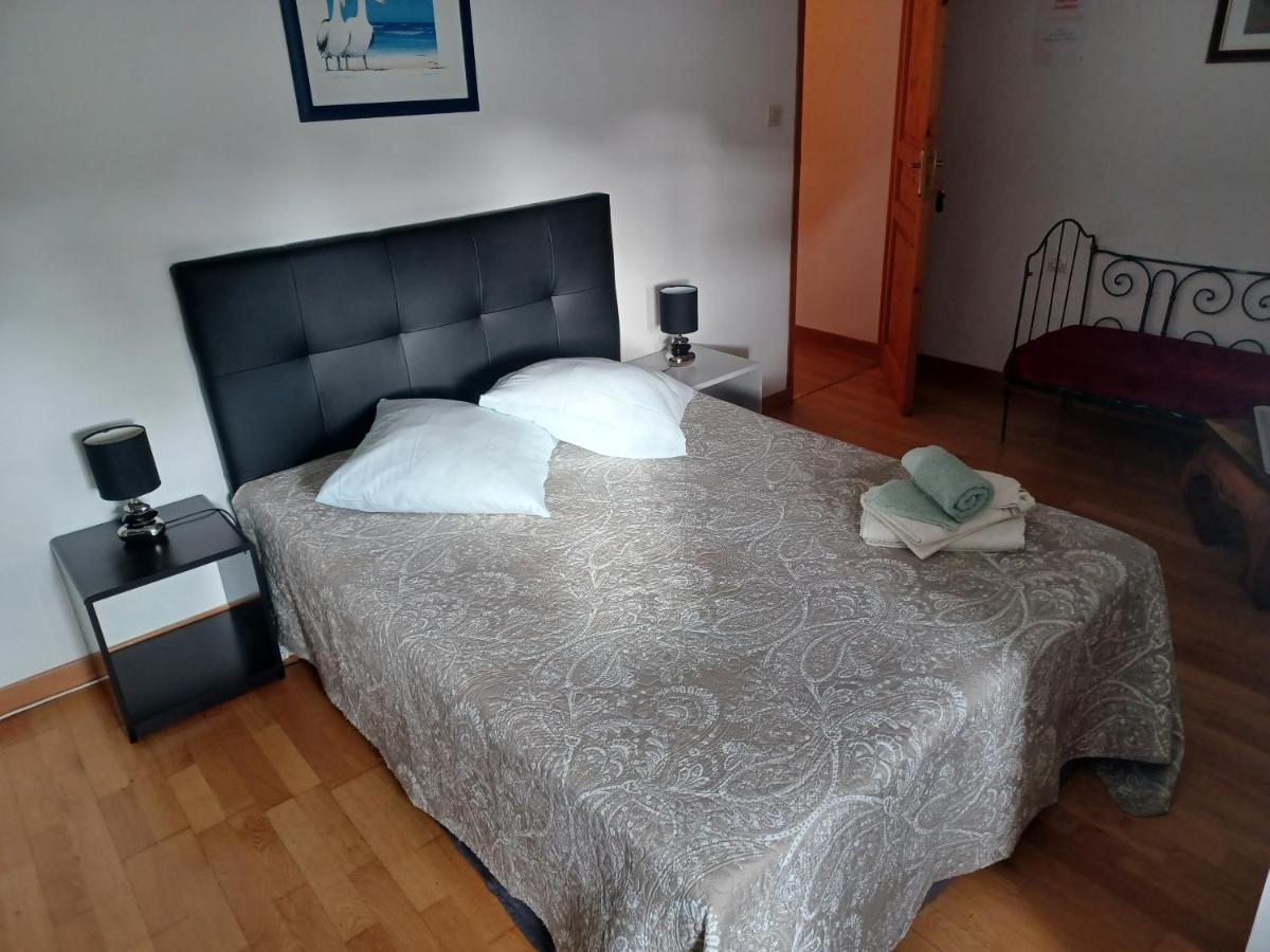 La Haye Georget Bed and Breakfast Feneu Exteriör bild